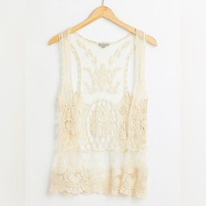 A Peach from Buckle crochet lace embroidered vest top sz S boho festival beachy